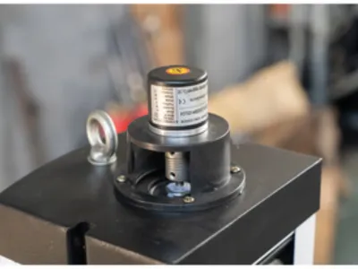 Electronic Universal Tensile Test Machine for Metal and Rubber Image 1